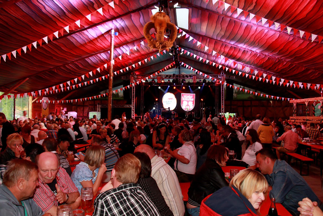 Fotos dieser Veranstaltung: 103. Hofer Volksfest 8.Tag mit den Biba u. die Butzemänner