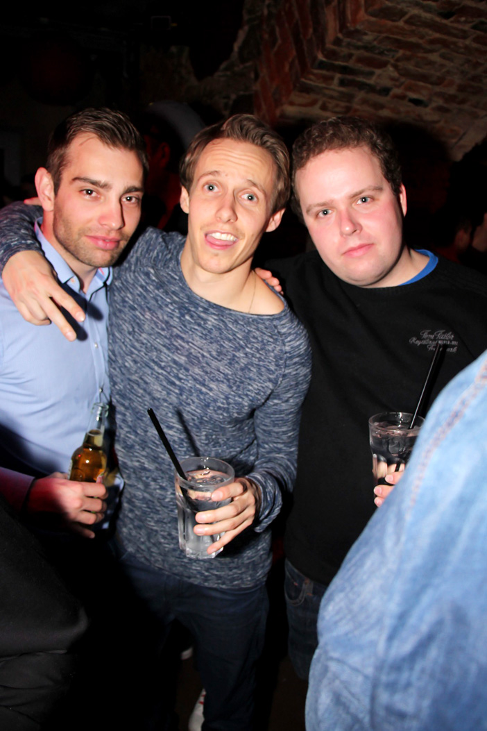Fotos dieser Veranstaltung: Easter Black Base