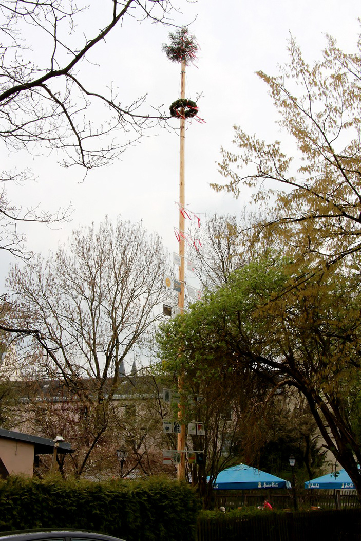 Maifest mit Ostwest Express