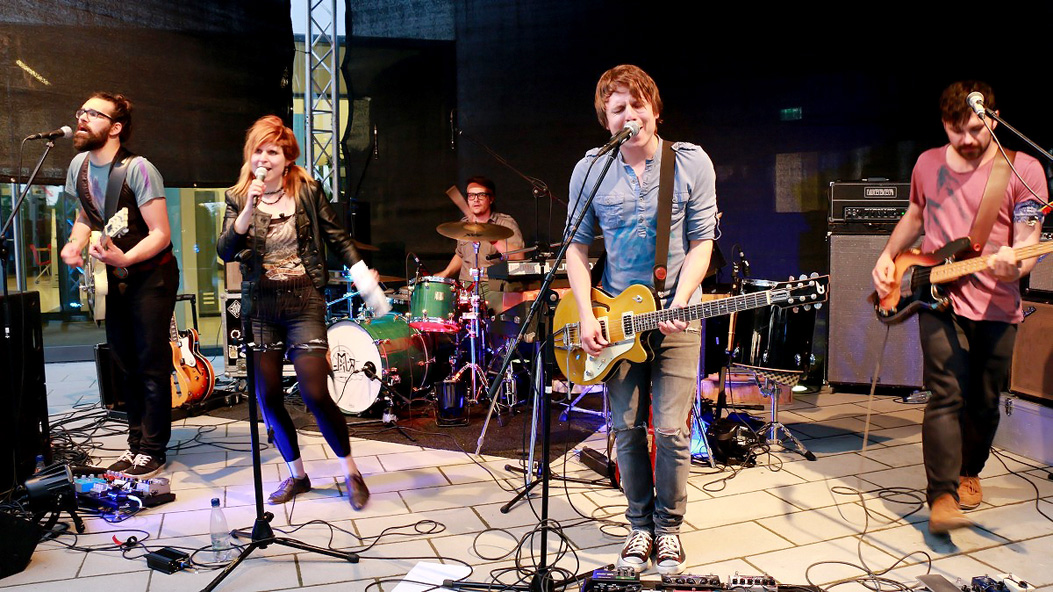 Fotos dieser Veranstaltung: Innenhofkonzert 2016 Lokomotor