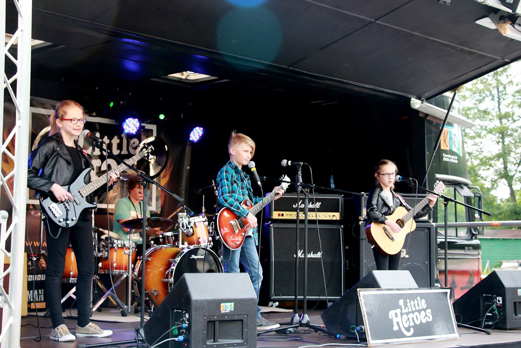 Sommer Fun Party Schwimmvereins Little Heroes Flatman