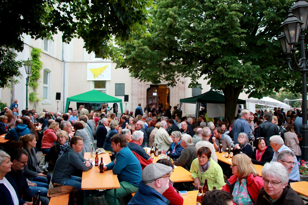 InnenHofKonzert mit Joke Unplugged