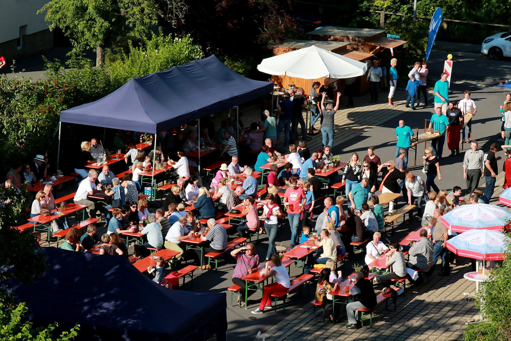Fotos dieser Veranstaltung: InnenHofKonzert Bogeymen Tag der Franken