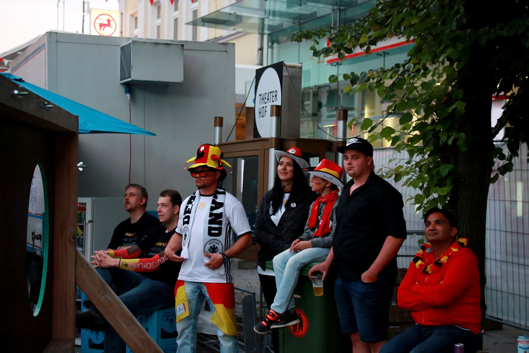 Fotos dieser Veranstaltung: Public Viewing EM Deutschland - Italien - Euroherz Fanmeile