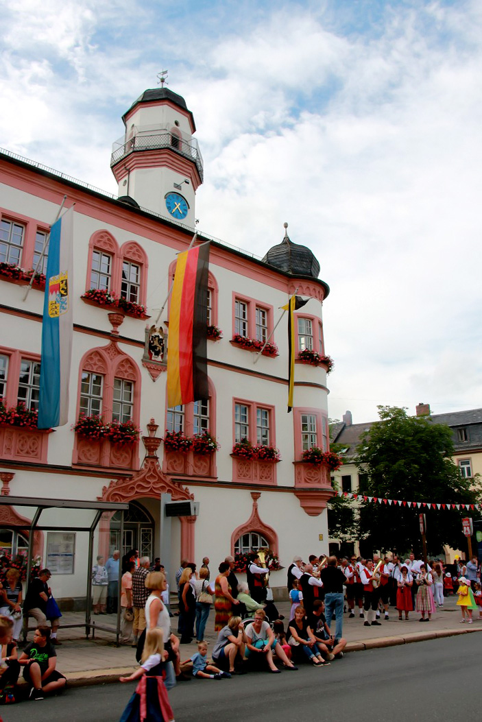 Fotos dieser Veranstaltung: Hofer Volksfest 2016 Festzug Zuschauer