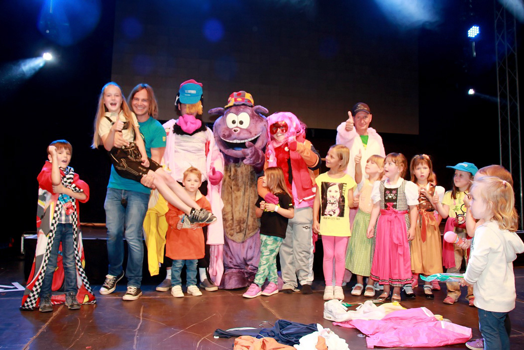 Fotos dieser Veranstaltung: Hofer Volksfest 2016 Tag 3 Sonntag Kinderkonzert Tim Wilhelm