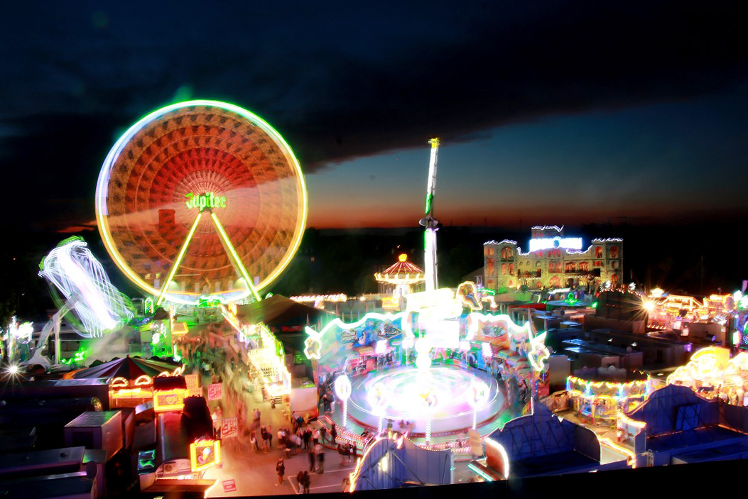 Fotos dieser Veranstaltung: Hofer Volksfest 2016 4. Tag Montag Abends Tag der Generationen Langzeitbelichtungen