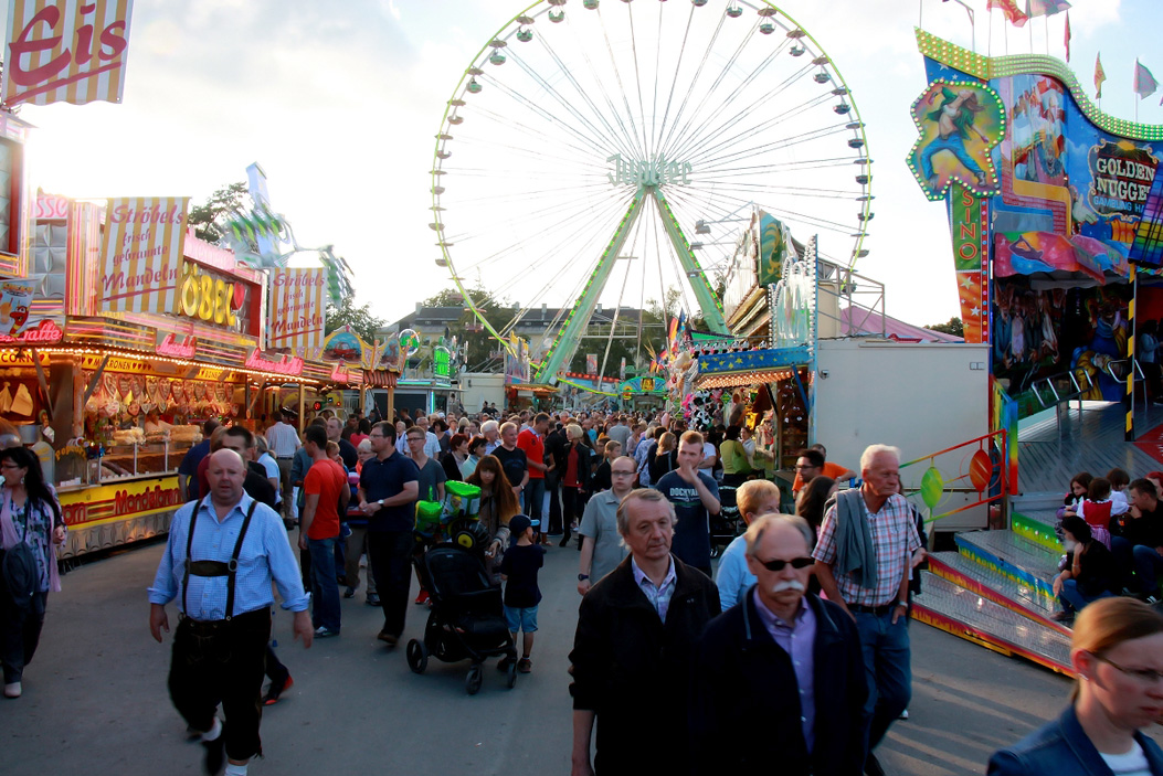 Fotos dieser Veranstaltung: Hofer Volksfest 2016 9. Tag Samstag Aetka Tag Nachmittag