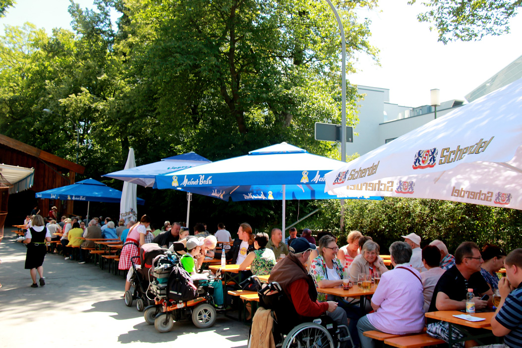 Fotos dieser Veranstaltung: Hofer Volksfest 2016 letzer Tag Frühshoppen