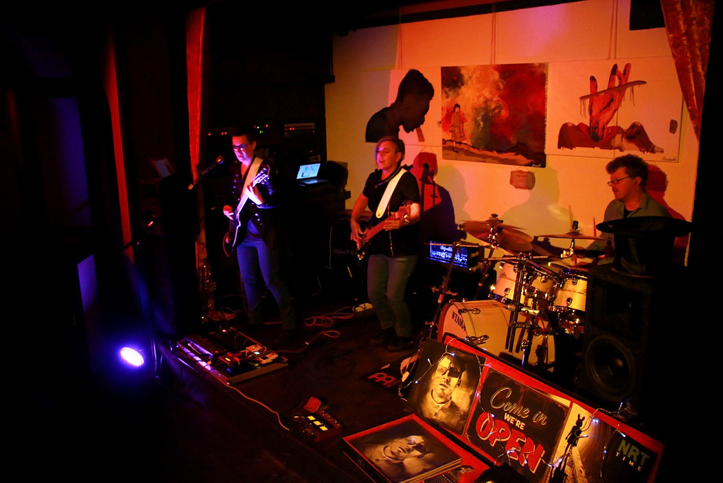 Benfizkonzert NRT Electro Wave Rock