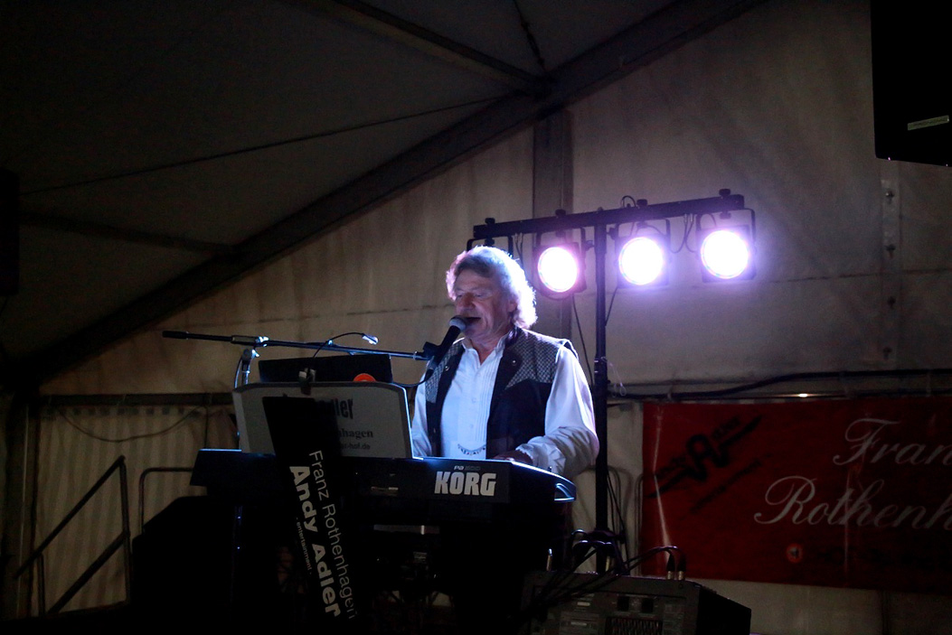 Fotos dieser Veranstaltung: 1. Gattendorfer Oktoberfestla mit Andy Adler