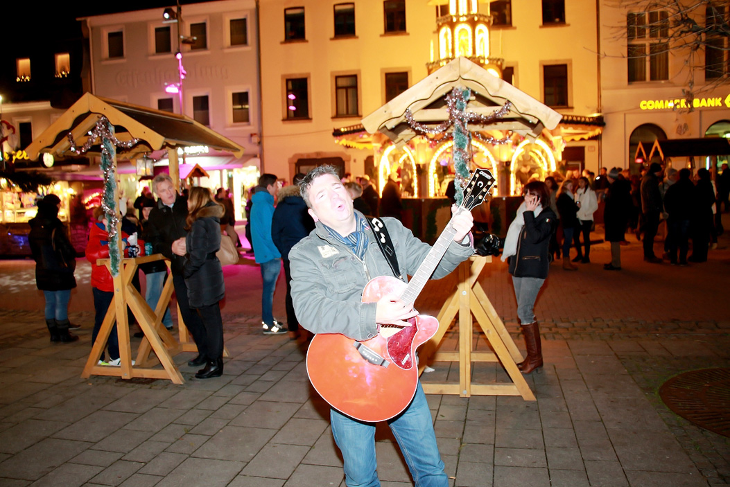 Fotos dieser Veranstaltung: Hofer Weihnachtsmarkt 2016 mit Gery Gerspitzer