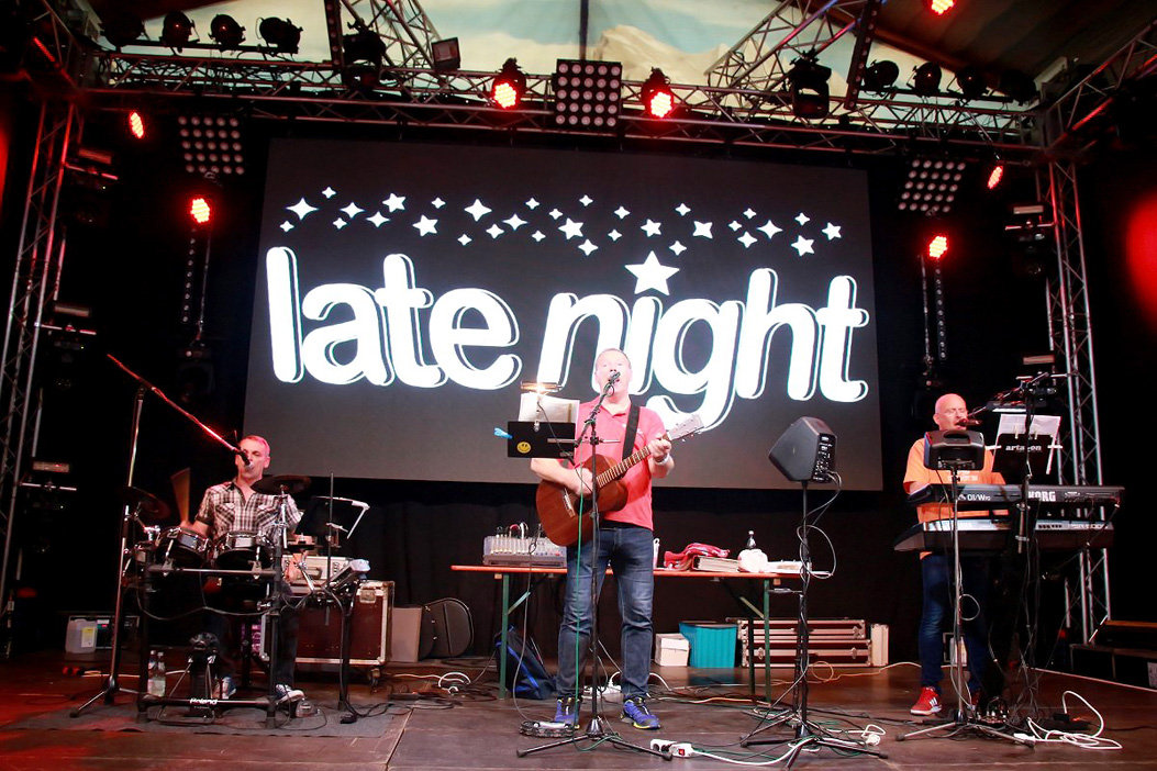 Fotos dieser Veranstaltung: Nachmittag mit Late Night Trio und Knax Club Hofer Volksfest 2017