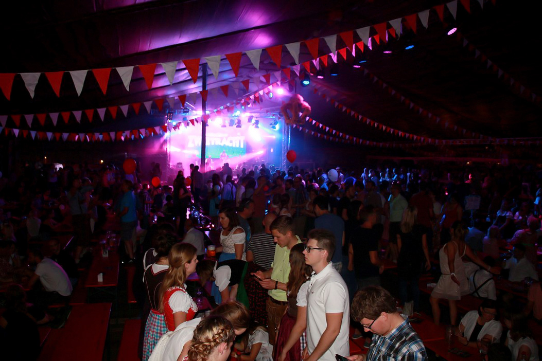 Fotos dieser Veranstaltung: Tag der Sparkasse Münchner Zwietracht Hofer Voolksfest 2017