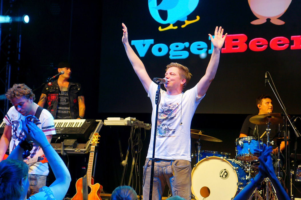 Fotos dieser Veranstaltung: Die Dorfrocker Tag der Generationen Radio Euroherz Hofer Volksfest 2018
