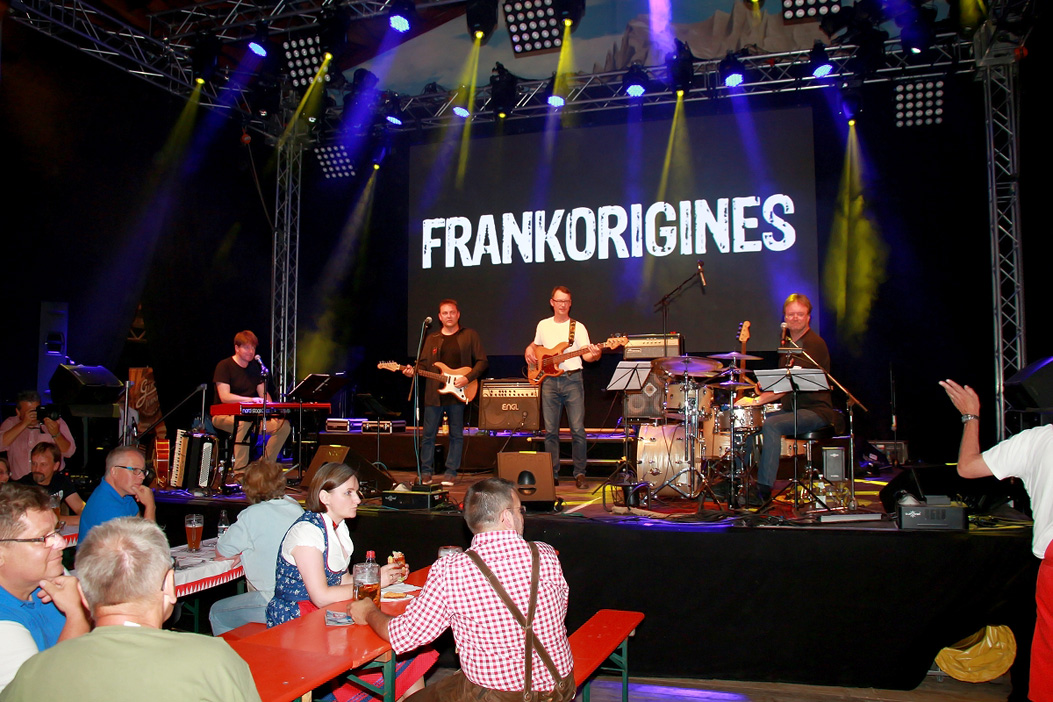 Fotos dieser Veranstaltung: Frankoriginies Tag der Generationen Hofer Volksfest Tag 4