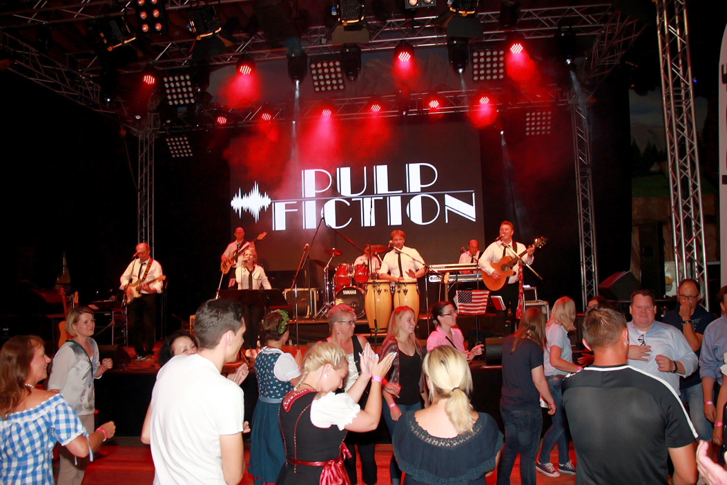Fotos dieser Veranstaltung: Pulp Fiction Tag der Sparkasse Hofer Volksfest Tag 5