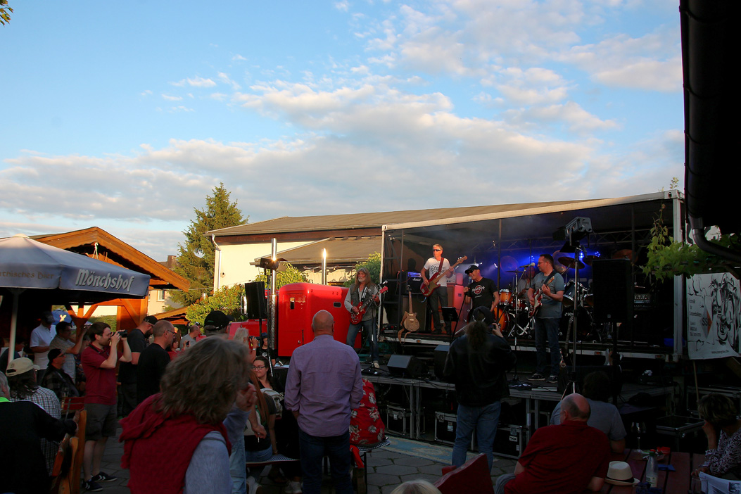 Fotos dieser Veranstaltung: Openair Konzert Lost Face und Blue Indigo150 Jahre Handball