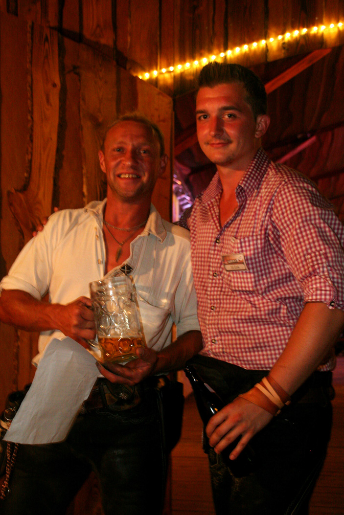 Fotos dieser Veranstaltung: Hofer Volksfest 2013 - 2. Tag Abends Teil 2 Festbetrieb mit Aischzeit