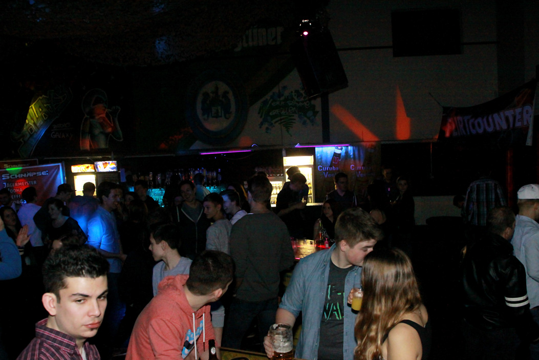 BLACK PARTY BY Q11 JPG