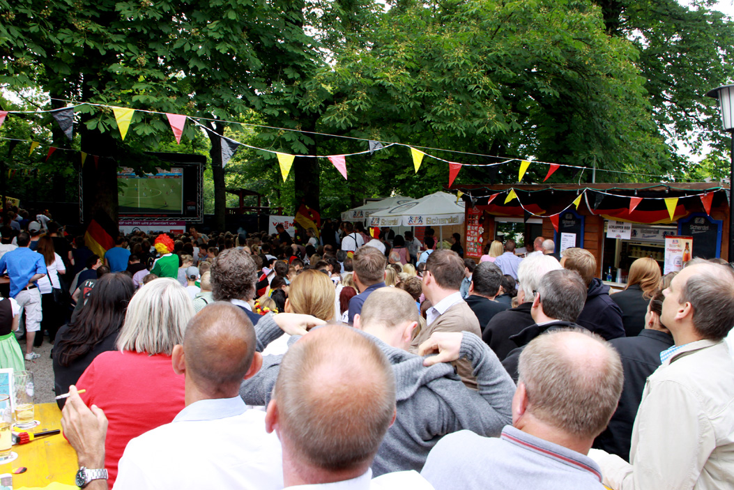Fotos dieser Veranstaltung: Public Viewings Fussball WM Deutschland Portugal