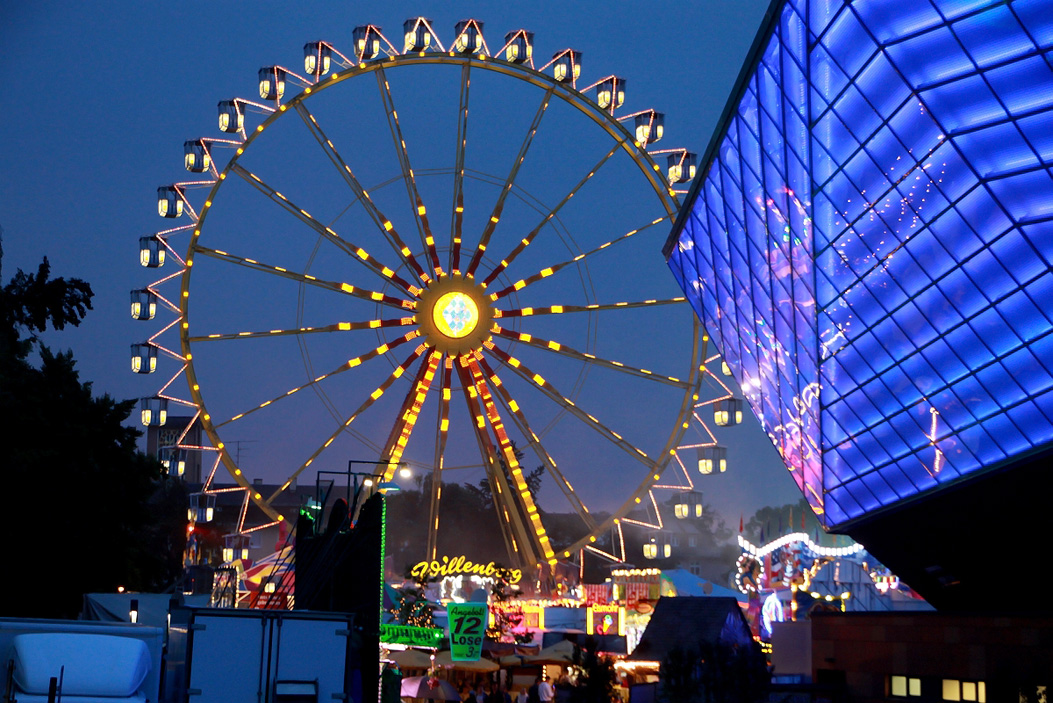 Fotos dieser Veranstaltung: Hofer Volksfest 2014 Abends mit Partyteufel