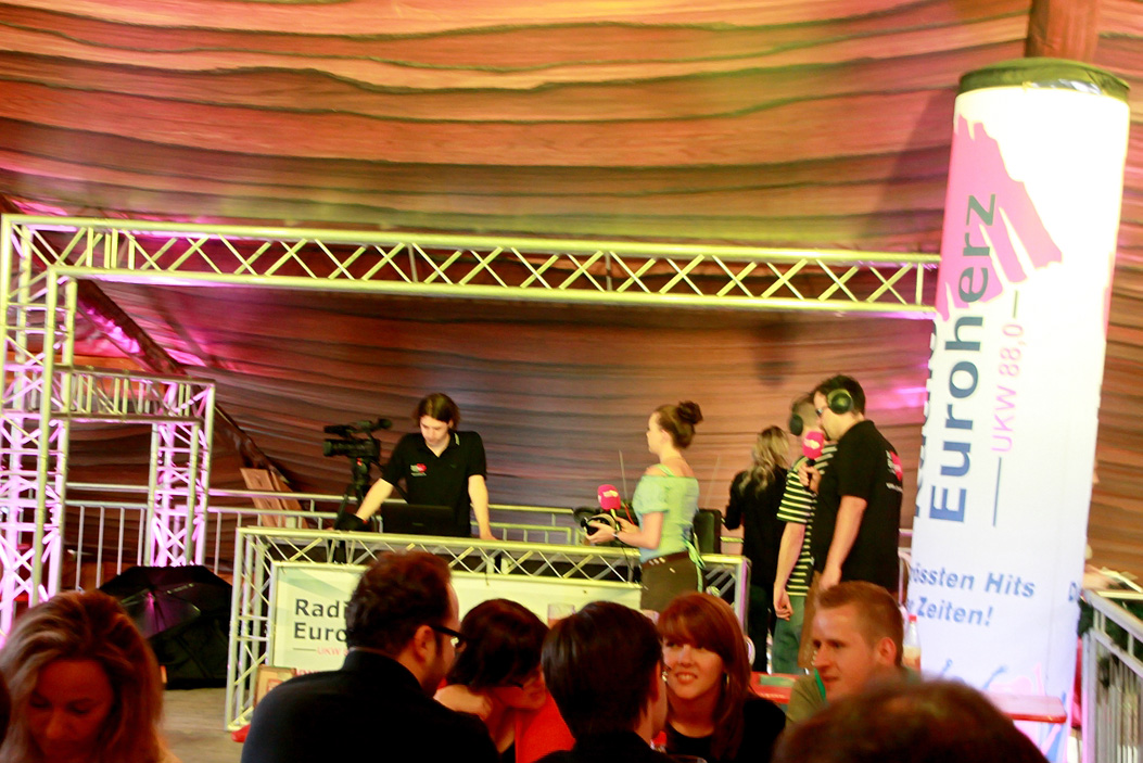 Fotos dieser Veranstaltung: Hofer Volksfest 2014 Abends mit Surprise