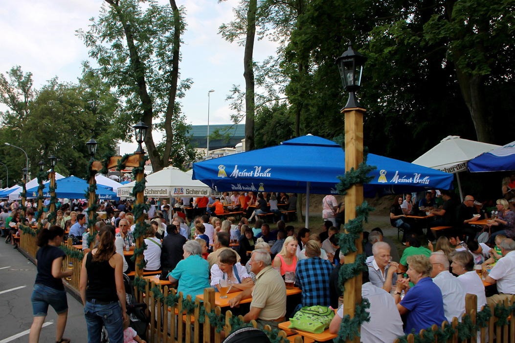 Fotos dieser Veranstaltung: Hofer Volksfest 2014 Nachmittag Festbetrieb